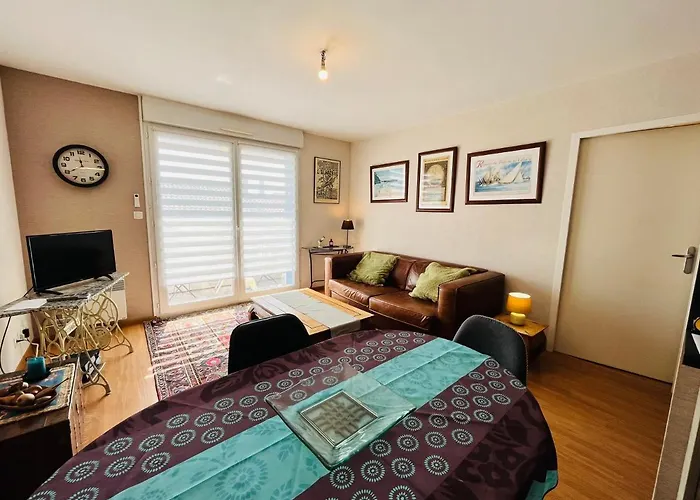 Du Bourg, Proximite & Lejlighed